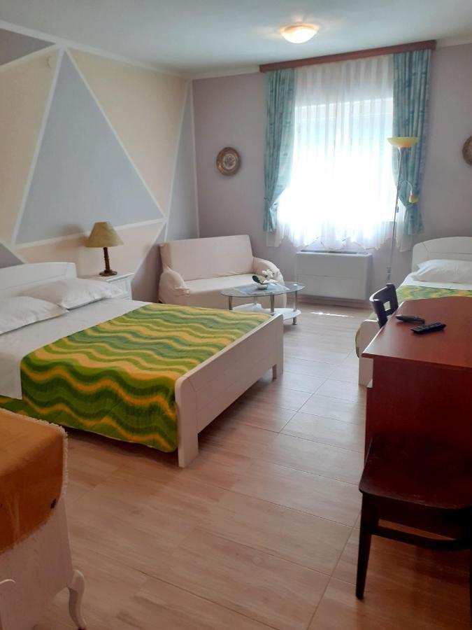 Bed And Breakfast Julia Seget  Exterior foto