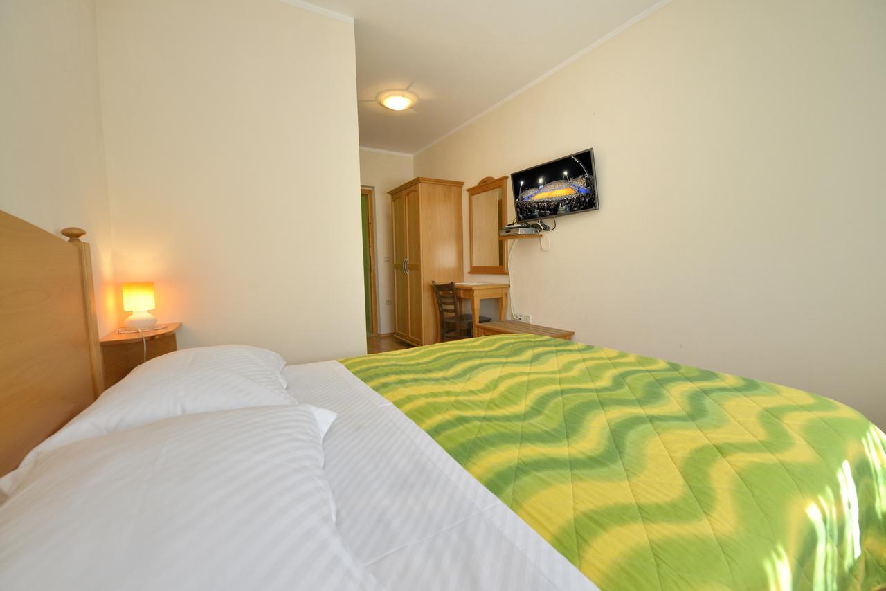 Bed And Breakfast Julia Seget  Exterior foto